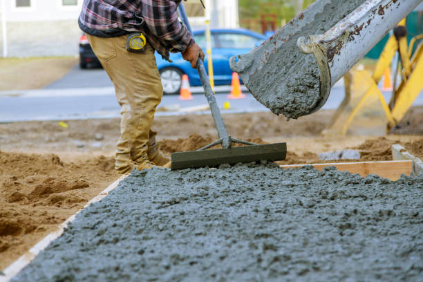 Best Concrete Patio Contractor  in Und City, MO